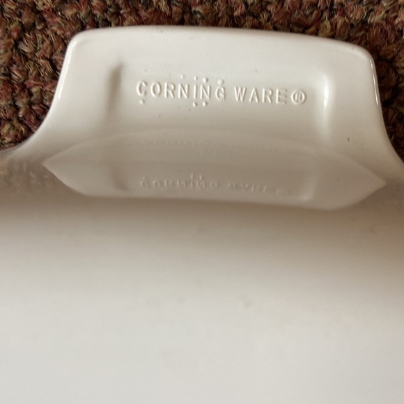 Corning Ware Vintage French White 1 liter cookware dish. Perfect for leftovers. - Picture 4 of 4